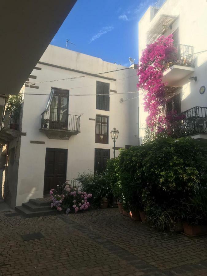 Apartmán Casa Isabella Loc Turist Br Lipari  Exteriér fotografie